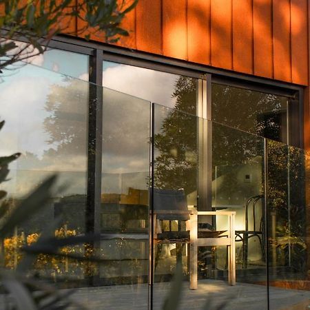 Tussock Hill Vineyard Retreats Hotel Christchurch Bagian luar foto