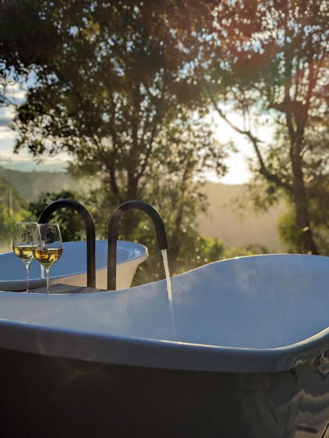 Tussock Hill Vineyard Retreats Hotel Christchurch Bagian luar foto