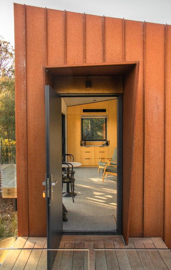 Tussock Hill Vineyard Retreats Hotel Christchurch Bagian luar foto