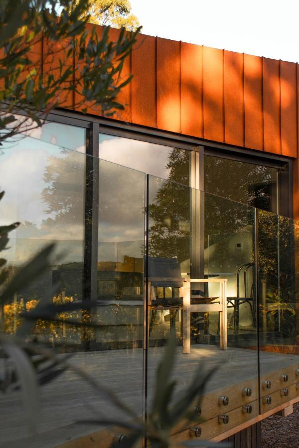Tussock Hill Vineyard Retreats Hotel Christchurch Bagian luar foto